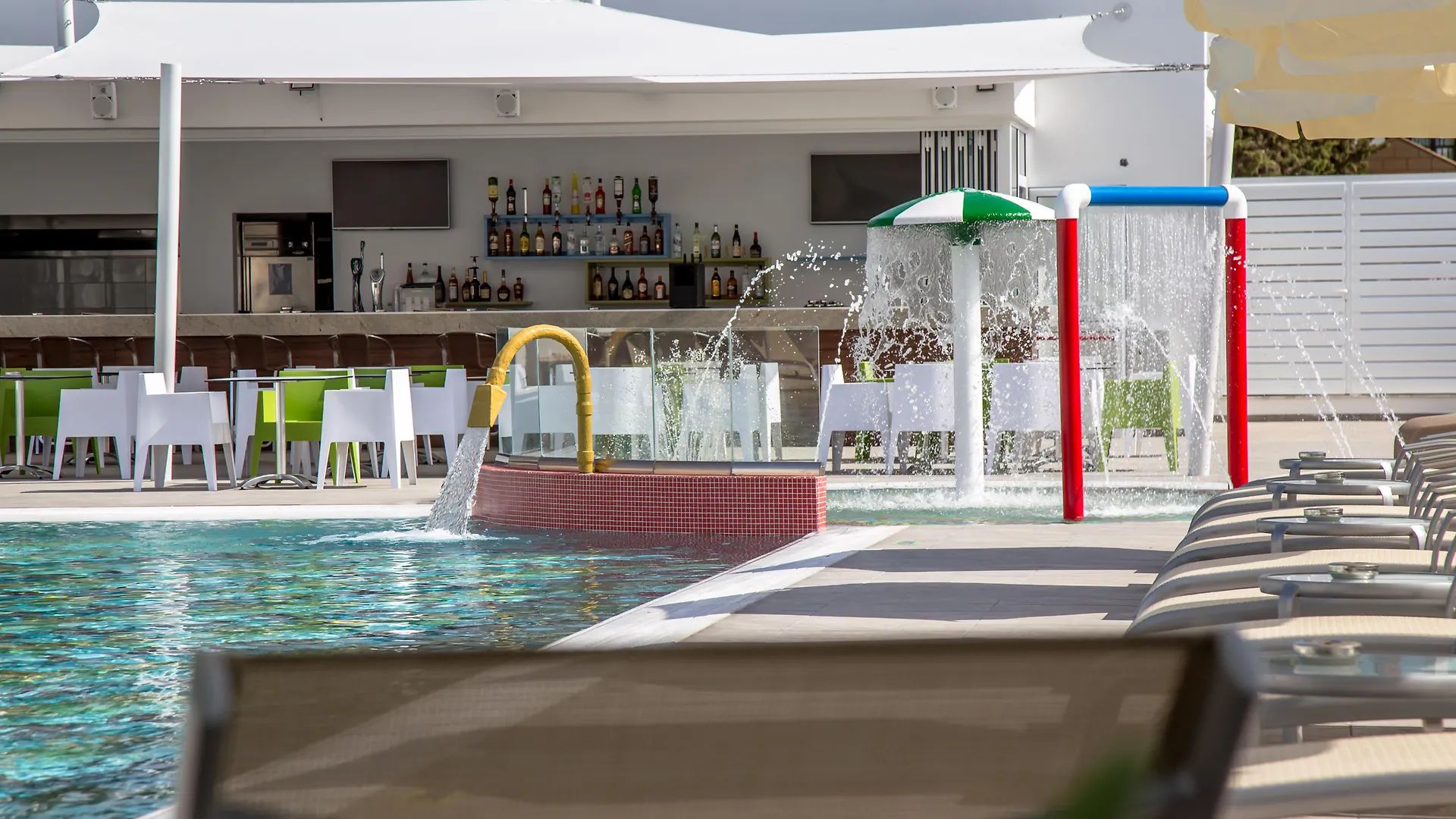 Nicholas Color Hotel Ayia Napa 4*,